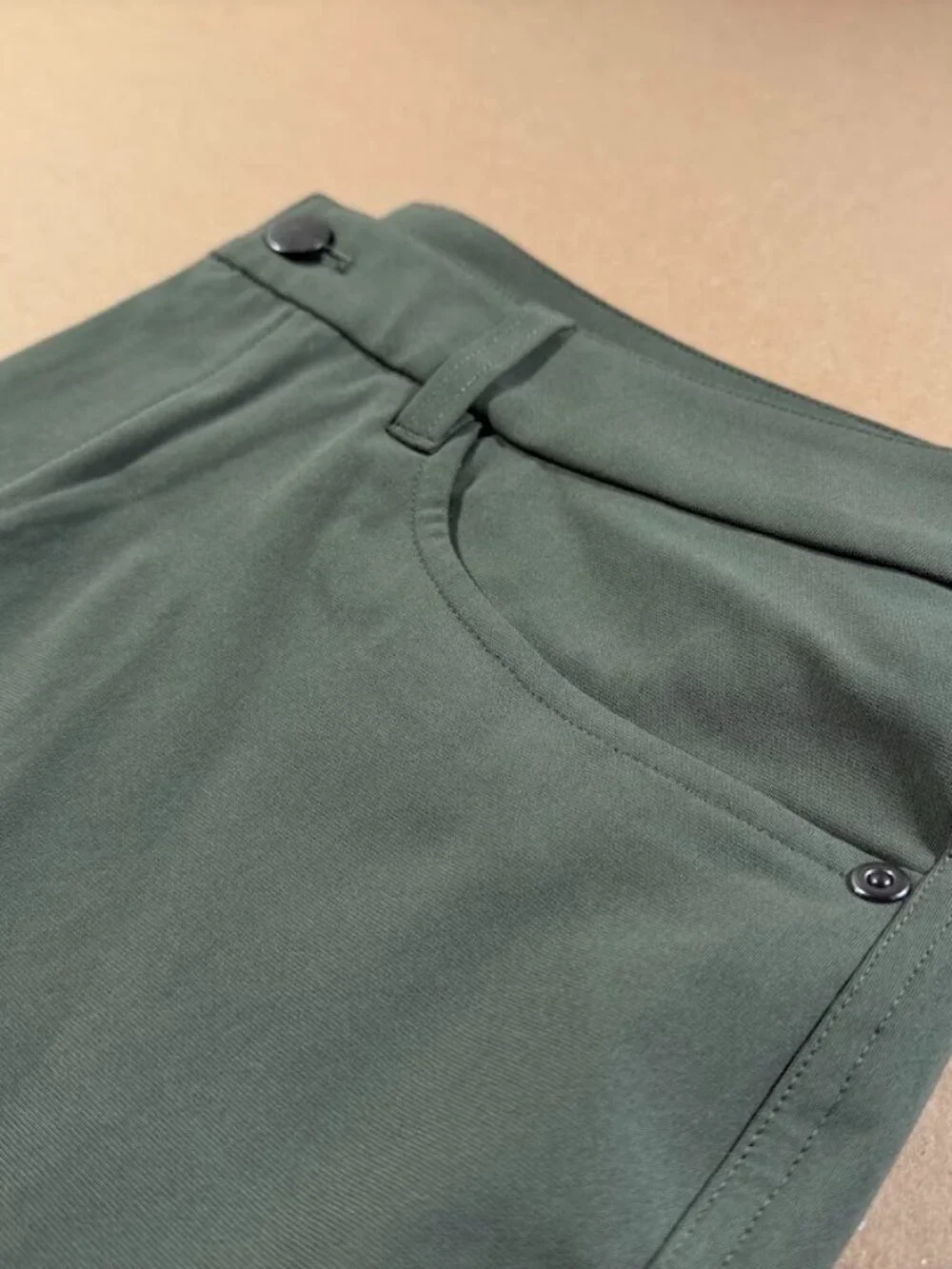 Lululemon ABC Slim-Fit 5 Pocket Pant Warpstreme - Army Green - 33W x 30L